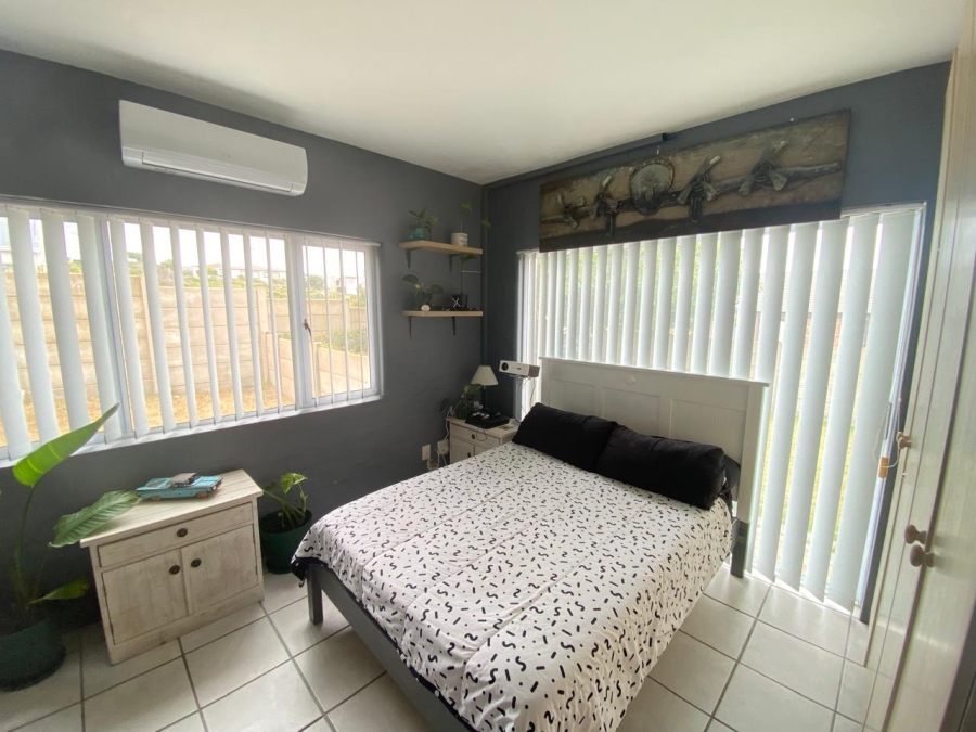 4 Bedroom Property for Sale in Jongensfontein Western Cape